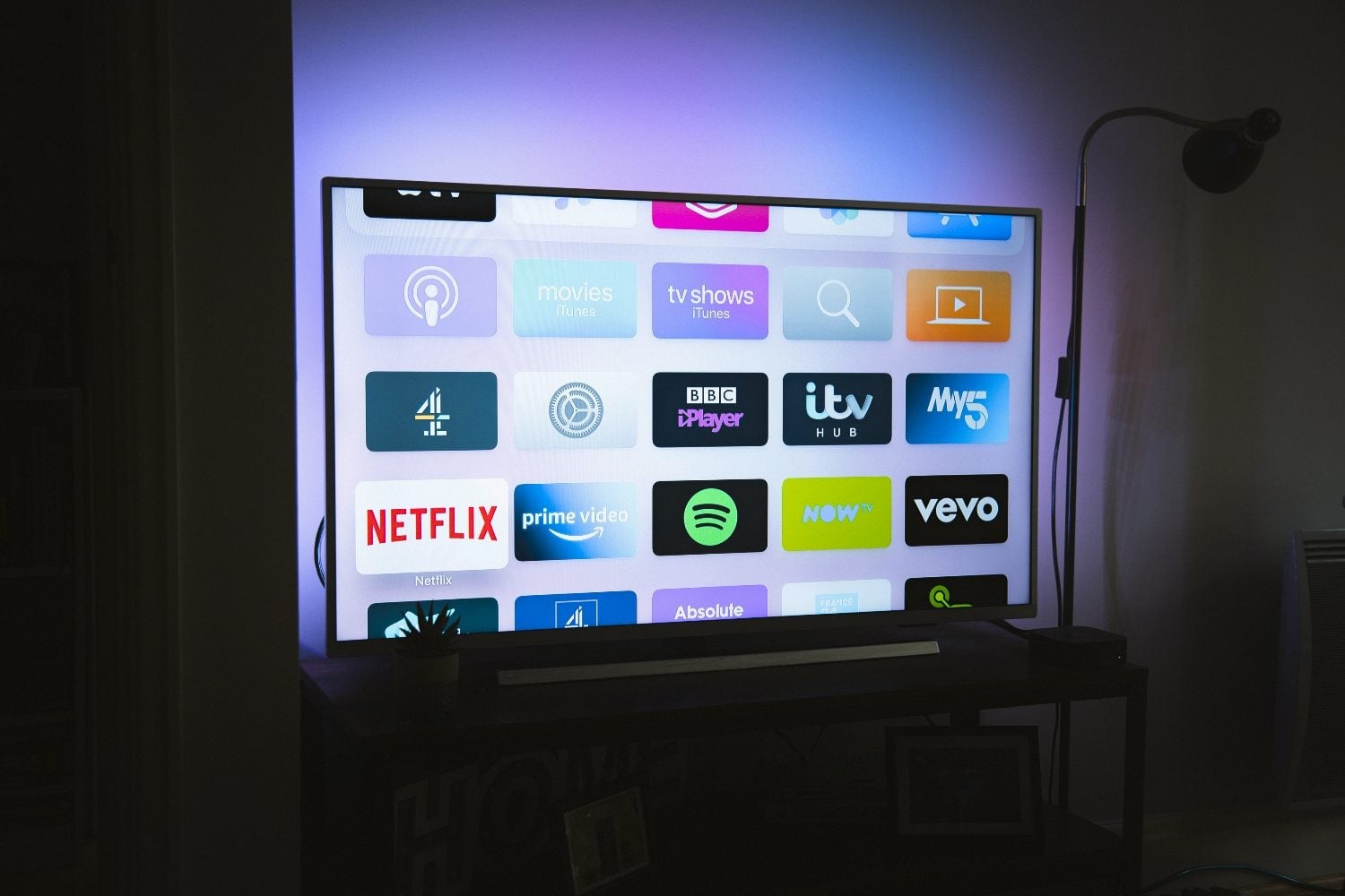 Home entertainment setup for IPTV